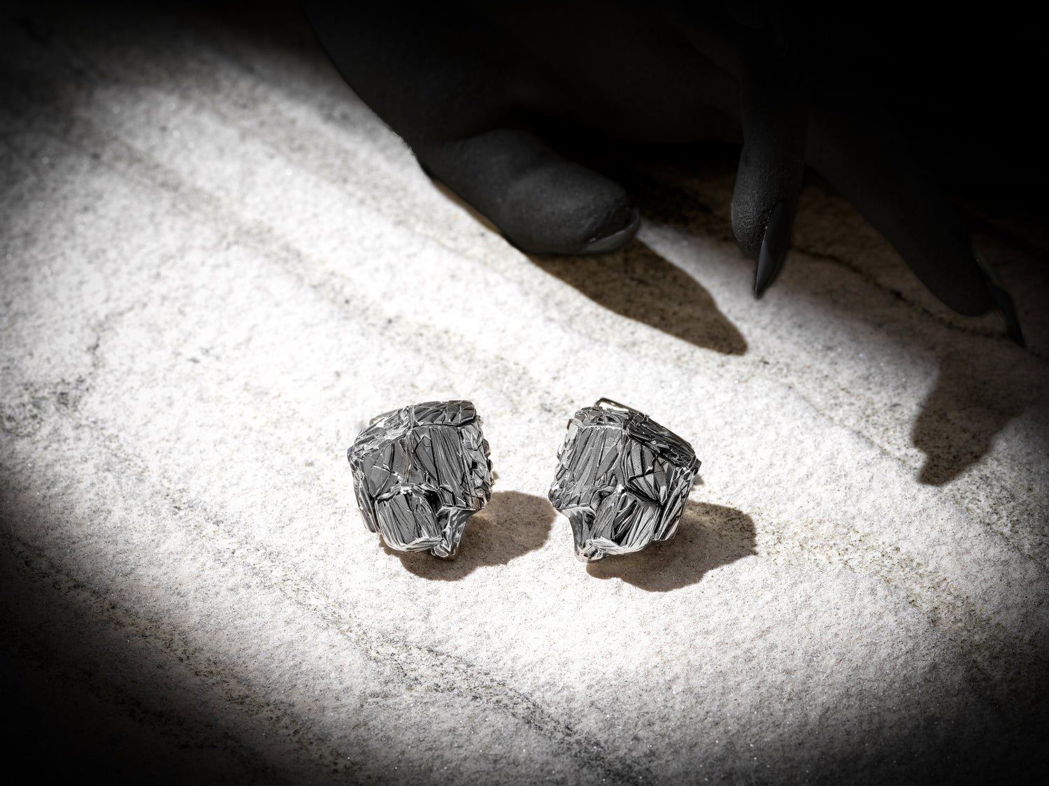 VORONOI RHODIUM EARRINGS
